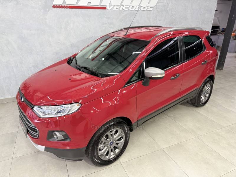 FORD - ECOSPORT - 2017/2017 - Vermelha - R$ 63.990,00