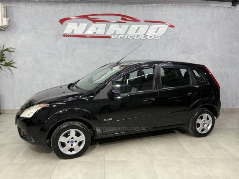FORD - FIESTA - 2010/2010 - Preta - R$ 27.990,00