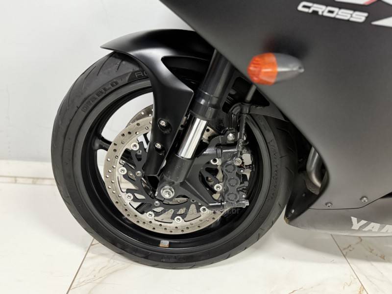 YAMAHA - YZF - 2010/2010 - Preta - R$ 39.990,00
