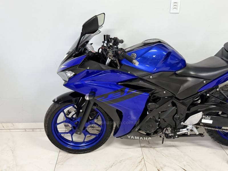YAMAHA - YZF - 2019/2019 - Azul - R$ 24.990,00