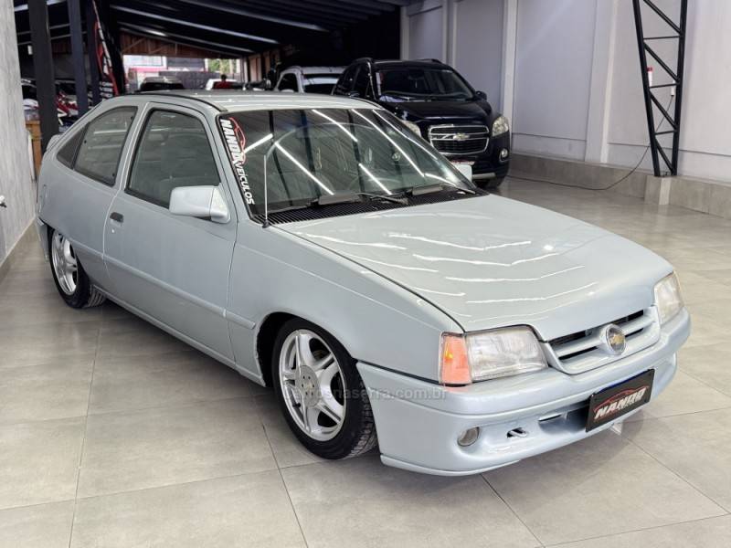CHEVROLET - KADETT - 1998/1998 - Prata - R$ 19.990,00