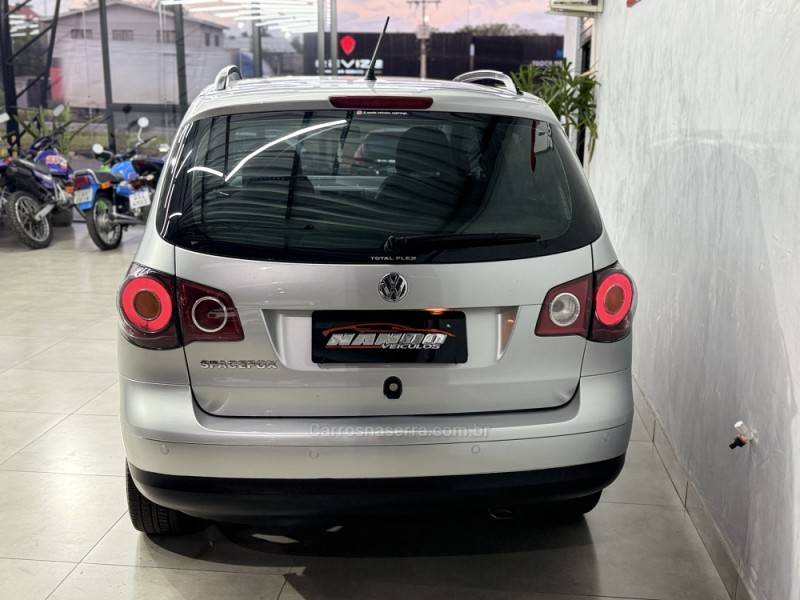VOLKSWAGEN - SPACEFOX - 2009/2009 - Prata - R$ 32.990,00
