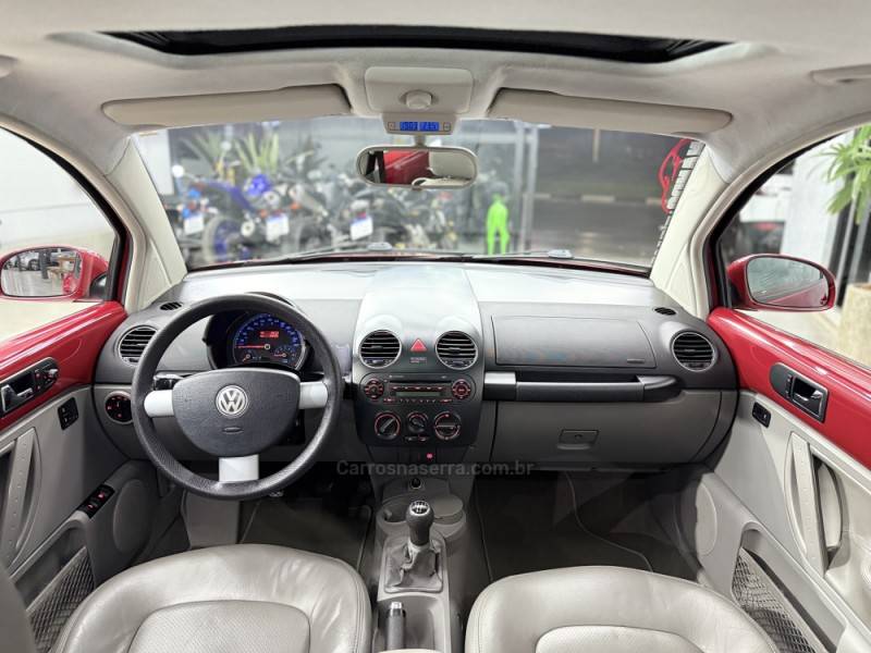 VOLKSWAGEN - NEW BEETLE - 2009/2009 - Vermelha - R$ 59.990,00