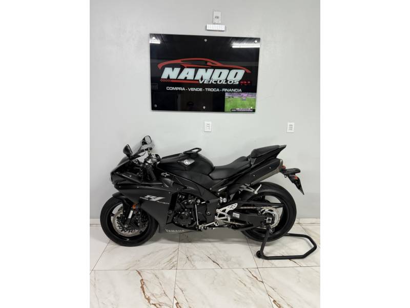 YAMAHA - YZF - 2010/2010 - Preta - R$ 39.990,00