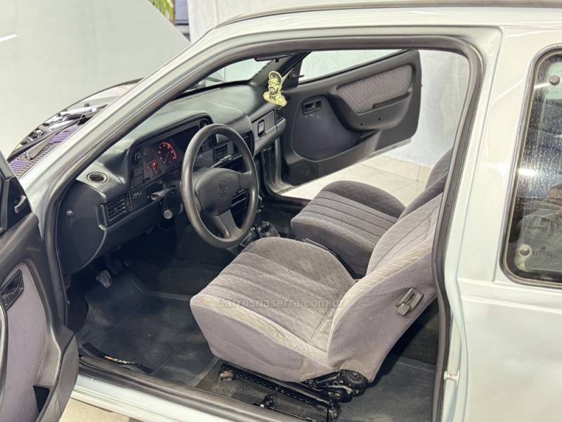 CHEVROLET - KADETT - 1998/1998 - Prata - R$ 19.990,00