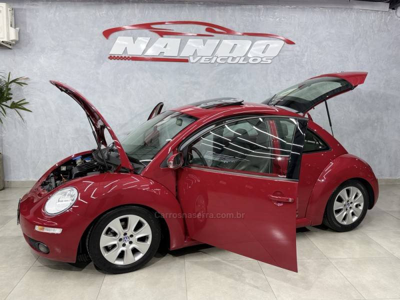 VOLKSWAGEN - NEW BEETLE - 2009/2009 - Vermelha - R$ 59.990,00