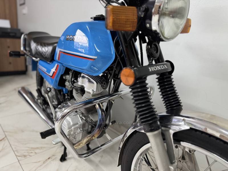 HONDA - CG 125 - 1983/1983 - Azul - R$ 12.990,00