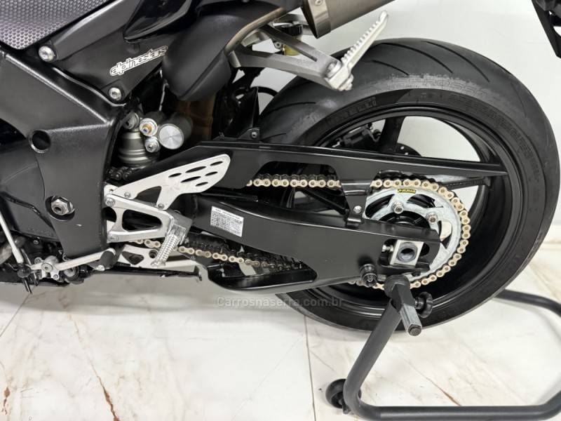 YAMAHA - YZF - 2010/2010 - Preta - R$ 39.990,00