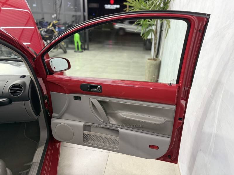 VOLKSWAGEN - NEW BEETLE - 2009/2009 - Vermelha - R$ 59.990,00