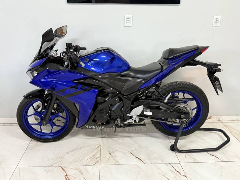 YAMAHA - YZF - 2019/2019 - Azul - R$ 24.990,00