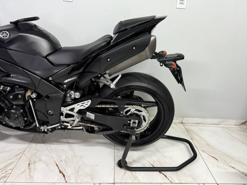 YAMAHA - YZF - 2010/2010 - Preta - R$ 39.990,00