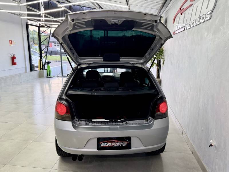 FIAT - PALIO - 2008/2008 - Prata - R$ 31.990,00