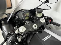 YAMAHA - YZF - 2010/2010 - Preta - R$ 39.990,00