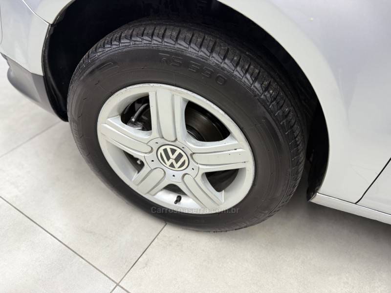 VOLKSWAGEN - SPACEFOX - 2009/2009 - Prata - R$ 32.990,00