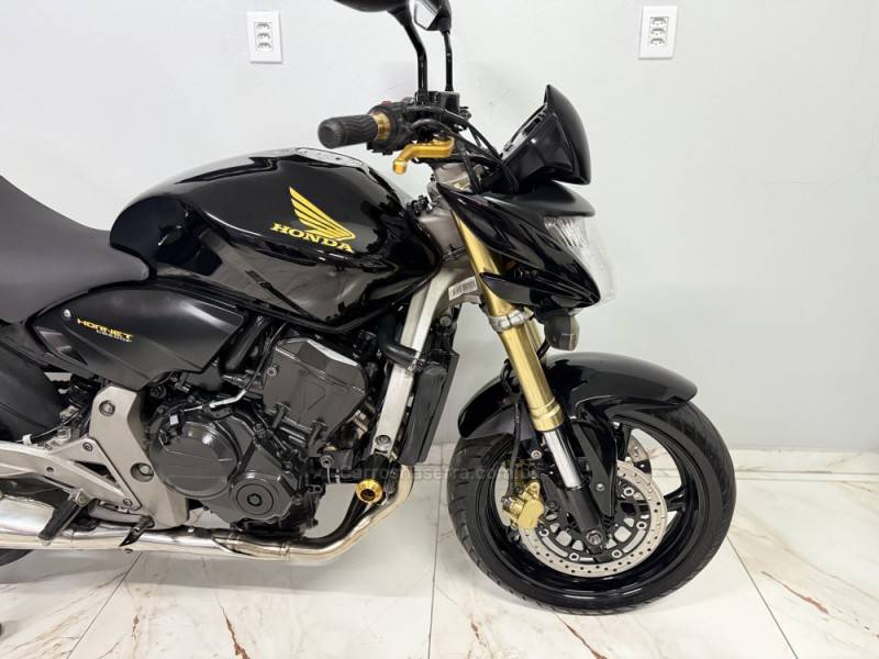 HONDA - CB 600F - 2010/2010 - Preta - R$ 36.990,00