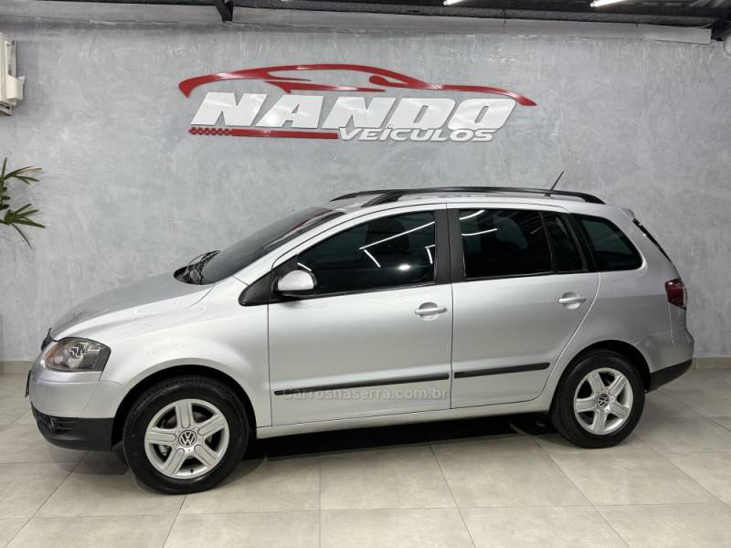 VOLKSWAGEN - SPACEFOX - 2009/2009 - Prata - R$ 32.990,00